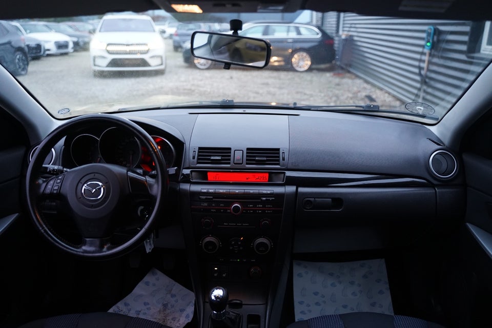 Mazda 3 1,6  4d