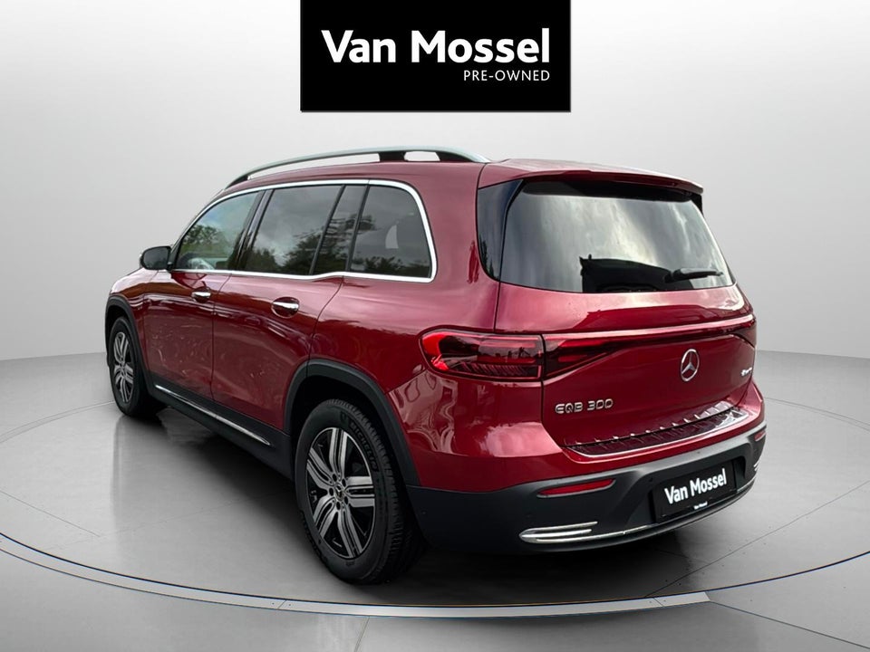 Mercedes EQB300 Progressive Advance Plus 4Matic 5d