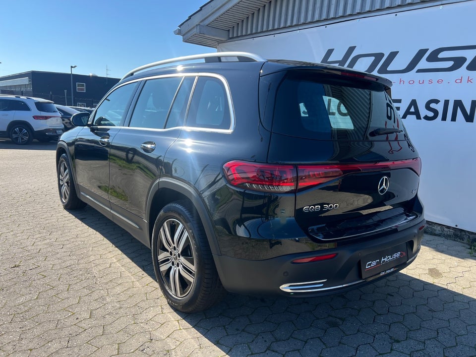 Mercedes EQB300 Progressive 4Matic 5d