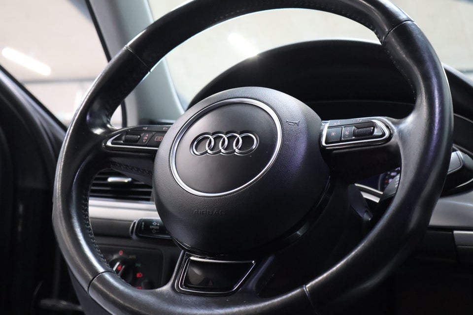 Audi A6 3,0 TDi 218 S-line Avant S-tr. 5d