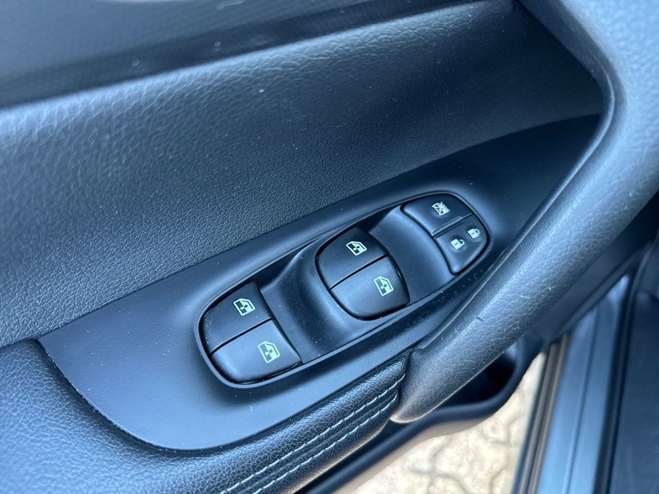 Nissan Qashqai 1,3 Dig-T 160 N-Connecta DCT 5d