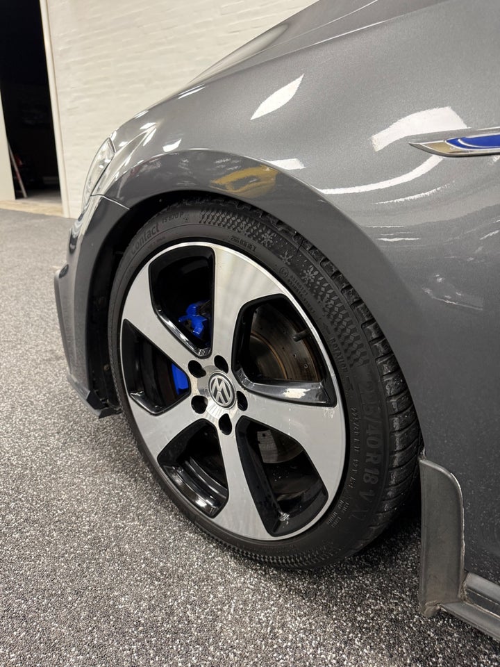 VW Golf VIII 1,4 GTE DSG 5d