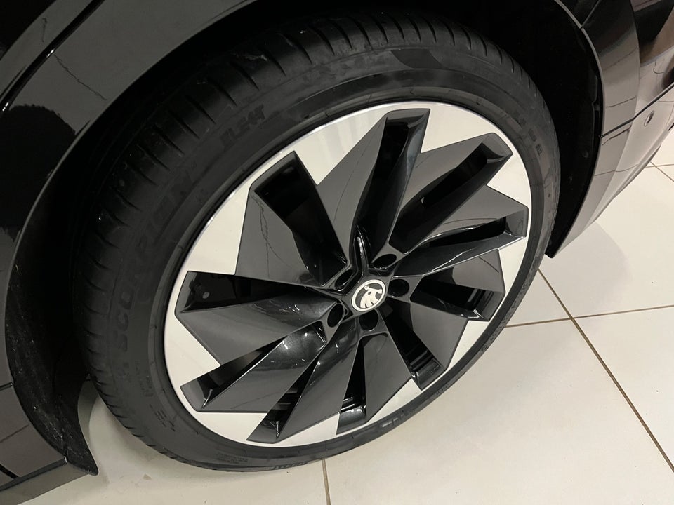 Skoda Enyaq 80x iV Sportline 5d