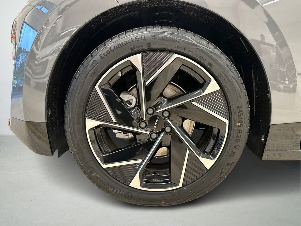 Lynk & Co 02 More 5d