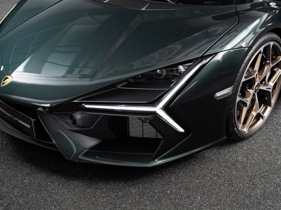 Lamborghini Revuelto 6,5 2d