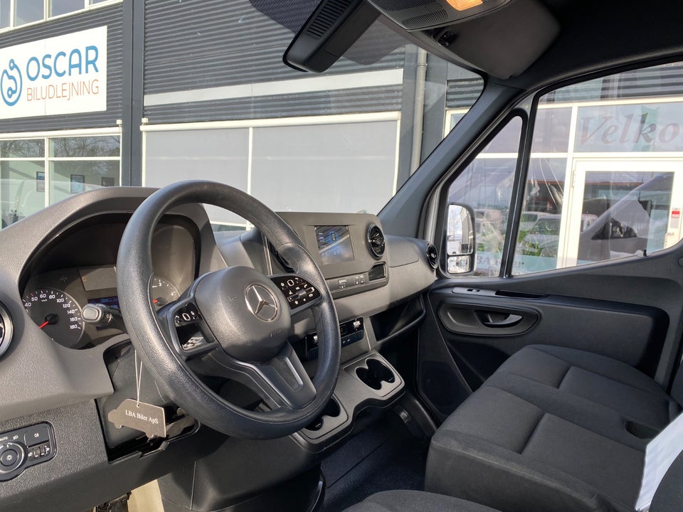 Mercedes Sprinter 215 2,0 CDi A2 Kassevogn aut. FWD