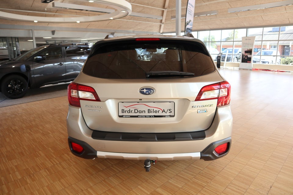 Subaru Outback 2,0 D Summit CVT AWD 5d