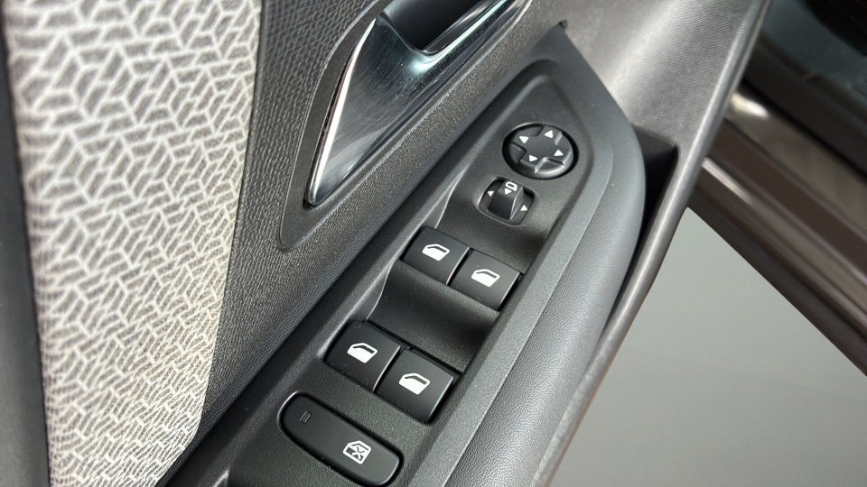 Citroën ë-C4 X 50 Concorde Premiere Pack 4d