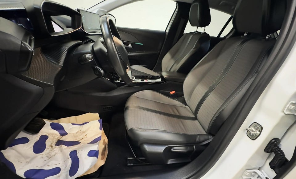 Peugeot e-208 50 Allure Limited 5d