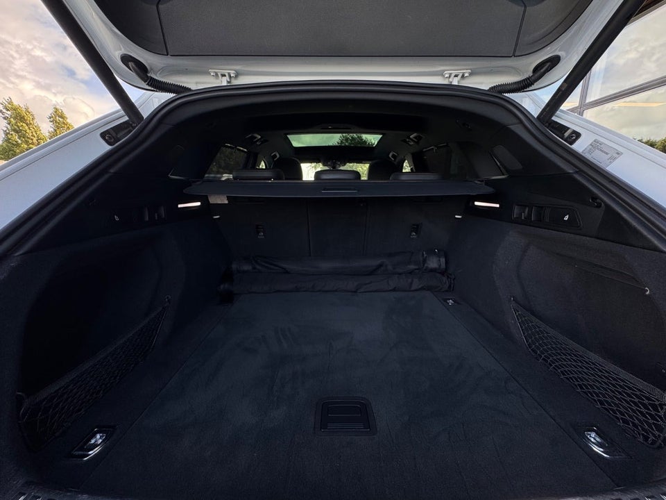 Audi Q8 e-tron 55 S-line Sportback quattro 5d