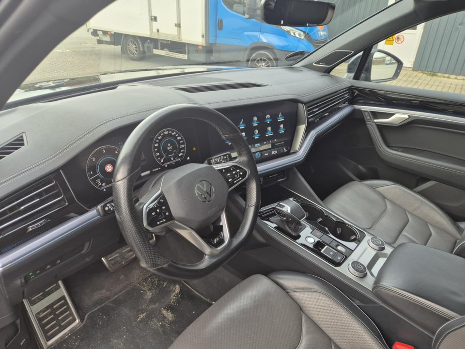 VW Touareg 4,0 TDi 421 R-line aut. 4Motion Van 5d