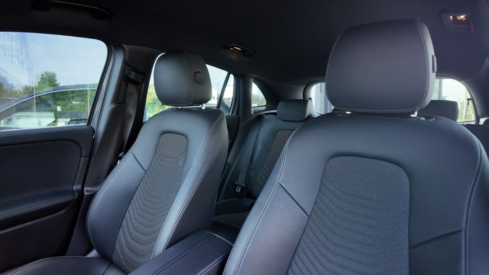 Mercedes EQA250 5d