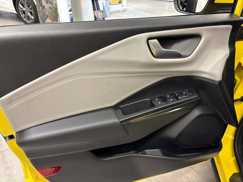 Ford Puma 46 Gen-E Premium Van 5d