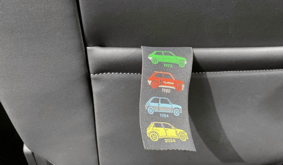 Renault 5 E-Tech 52 Iconic 5d