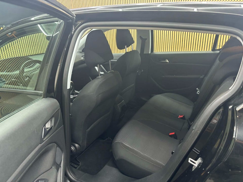 Peugeot 308 1,6 HDi 92 Access 5d