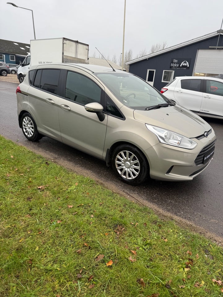 Ford B-MAX 1,0 SCTi 100 Titanium 5d