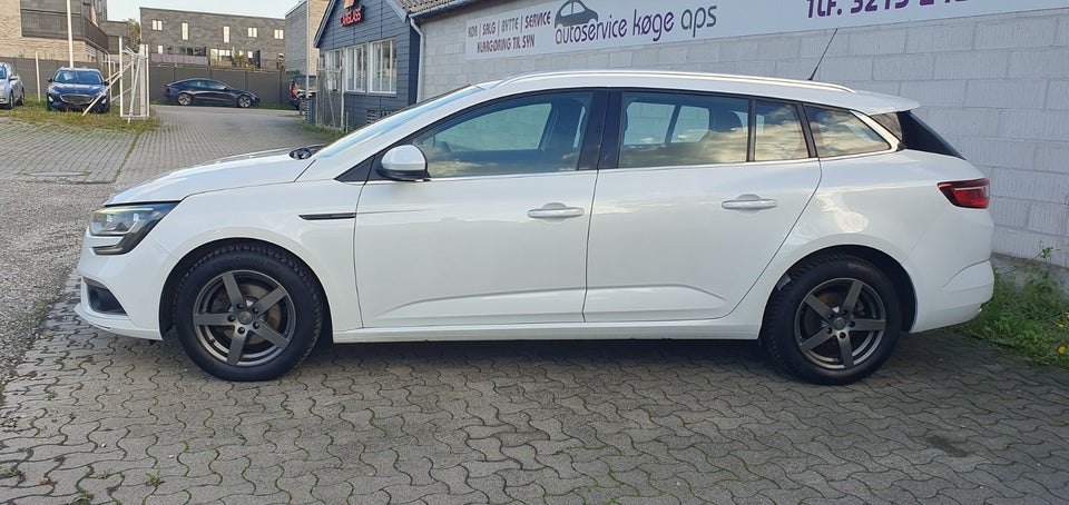 Renault Megane IV 1,2 TCe 130 Zen Sport Tourer 5d
