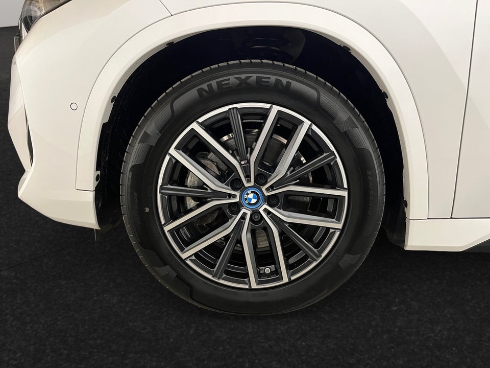 BMW iX1 xDrive30 M-Sport 5d