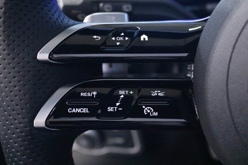 Mercedes EQA250+ AMG Advance 5d