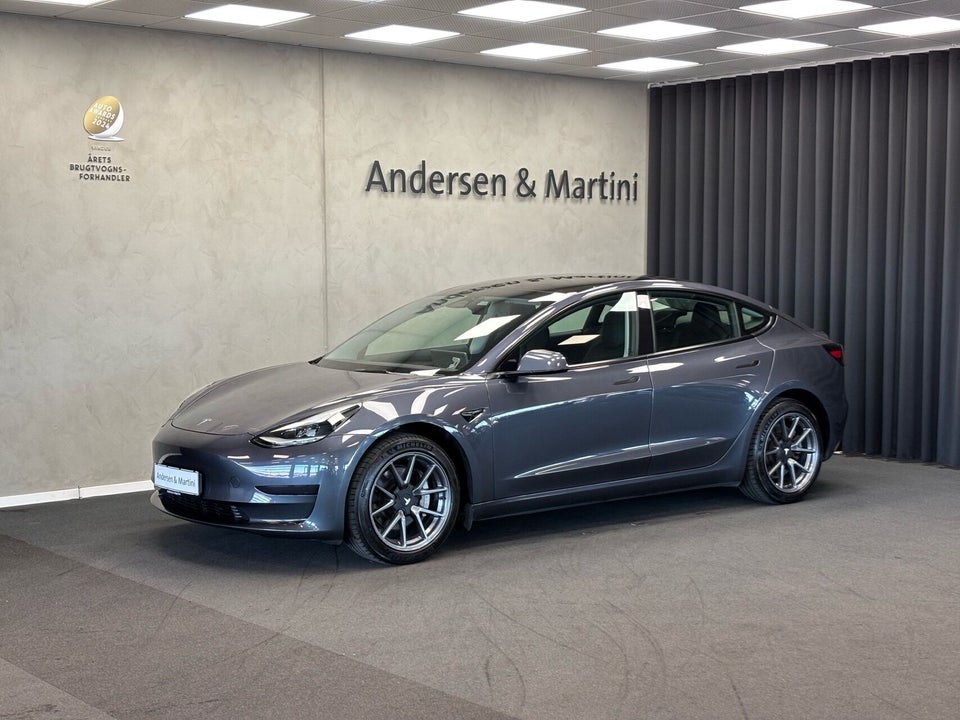 Tesla Model 3 RWD 4d