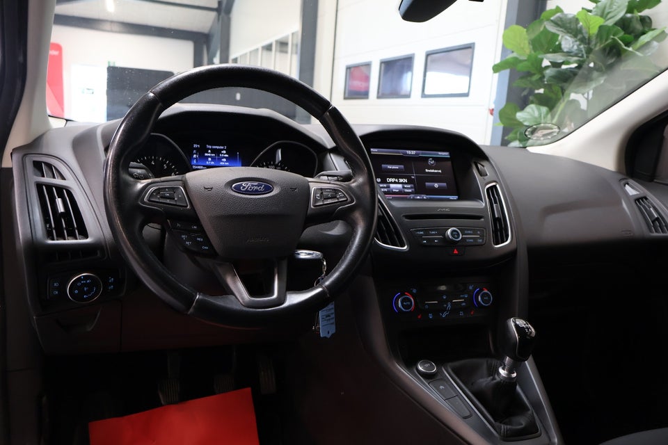 Ford Focus 1,0 SCTi 125 Business stc. 5d