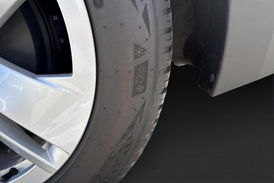 Skoda Enyaq 60 iV Loft 5d