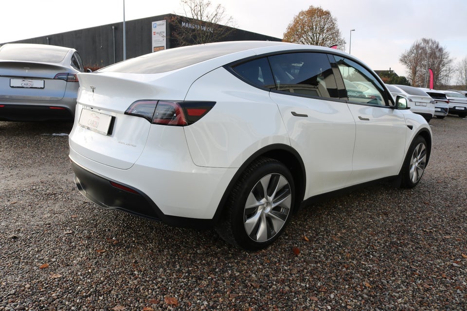 Tesla Model Y Long Range AWD 5d