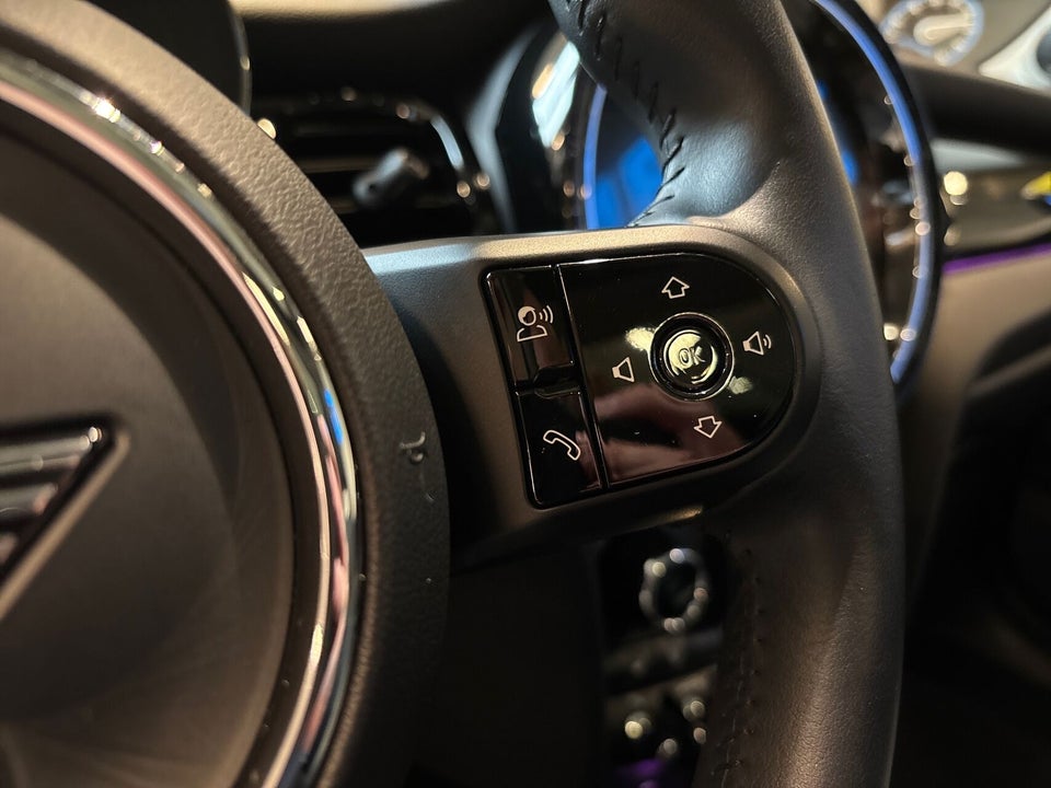 MINI Cooper SE Classic Trim 3d