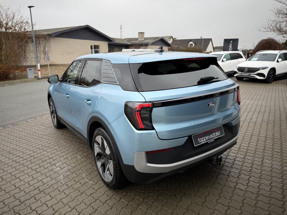 Ford Explorer 82 Premium Extended Range 5d