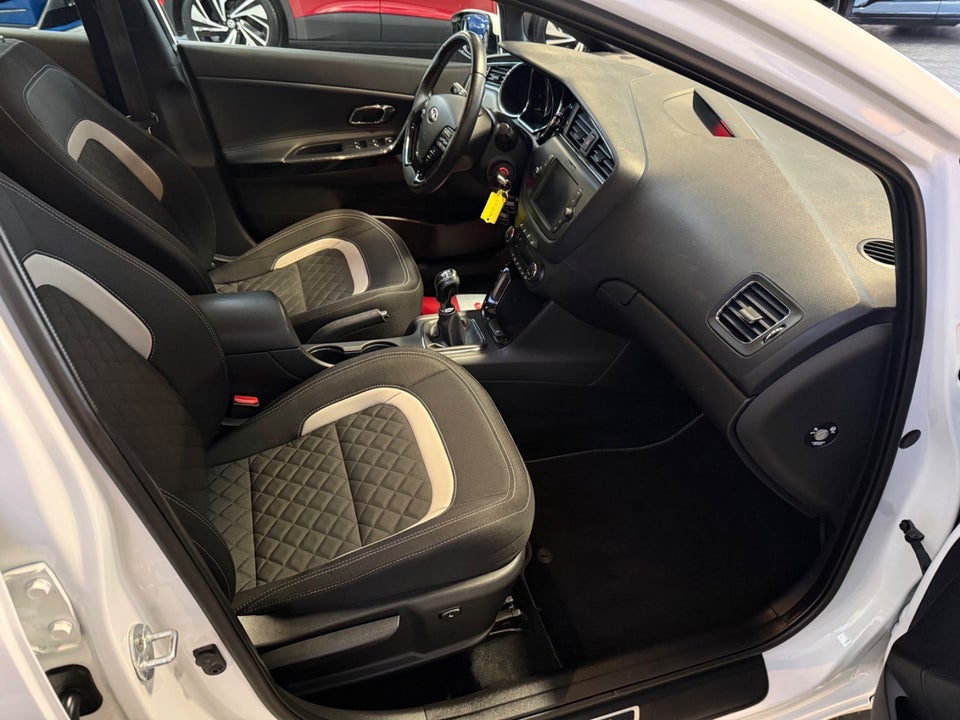 Kia Ceed 1,6 CRDi 136 GT-Line SW 5d