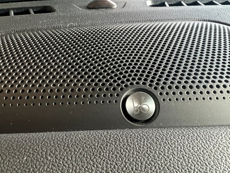 Ford Kuga 2,5 HEV ST-Line X CVT 5d