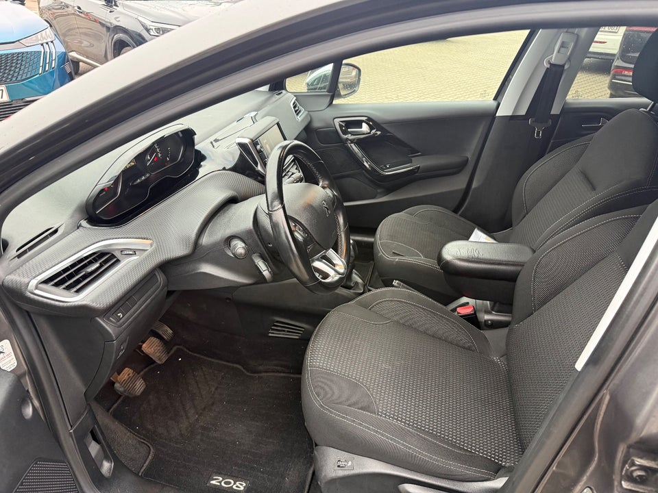 Peugeot 208 1,2 VTi 82 Allure 5d