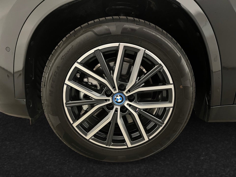 BMW iX1 xDrive30 M-Sport 5d