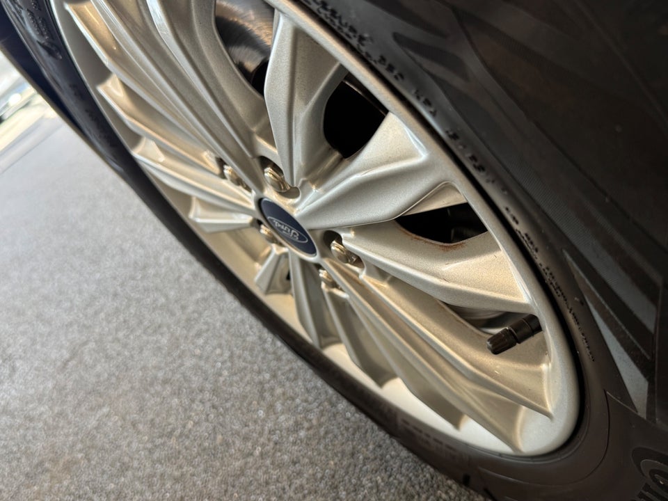 Ford Focus 1,0 EcoBoost Titanium Business stc. 5d