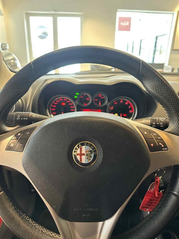 Alfa Romeo MiTo 1,4 TB 155 Progression 3d