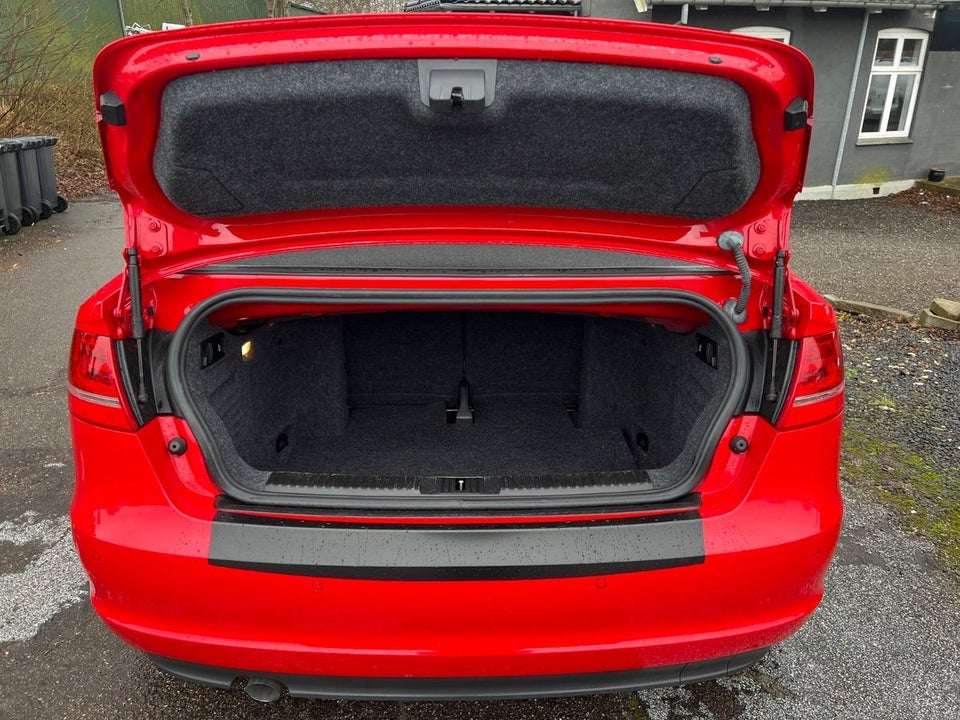 Audi A3 1,6 TDi Attraction Cabriolet 2d