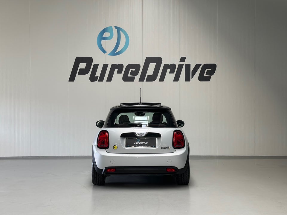 MINI Cooper SE Camden Edition 3d