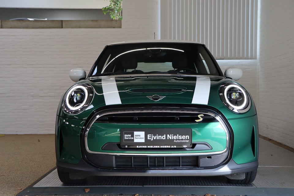 MINI Cooper SE Classic Trim 3d