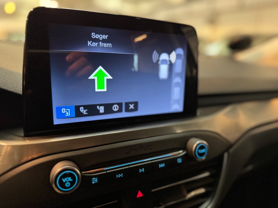 Ford Focus 1,5 EcoBlue Titanium stc. aut. 5d