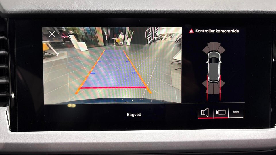 Audi Q4 e-tron 40 Attitude 5d