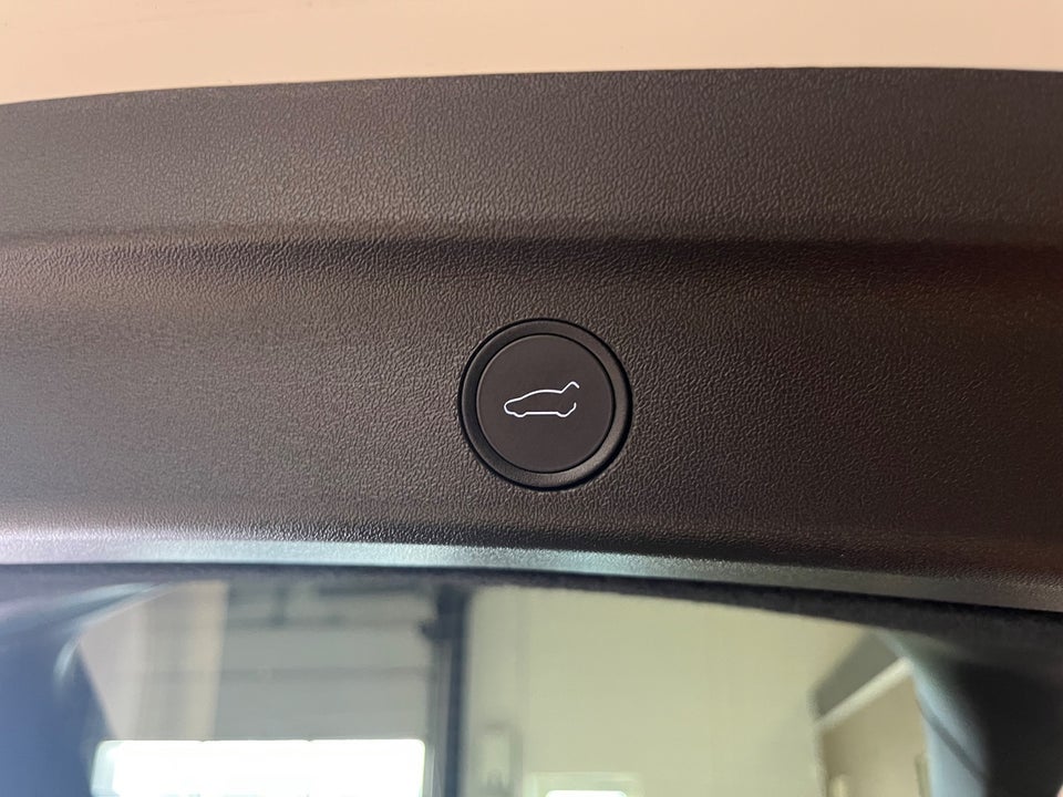 Tesla Model Y Long Range RWD 5d