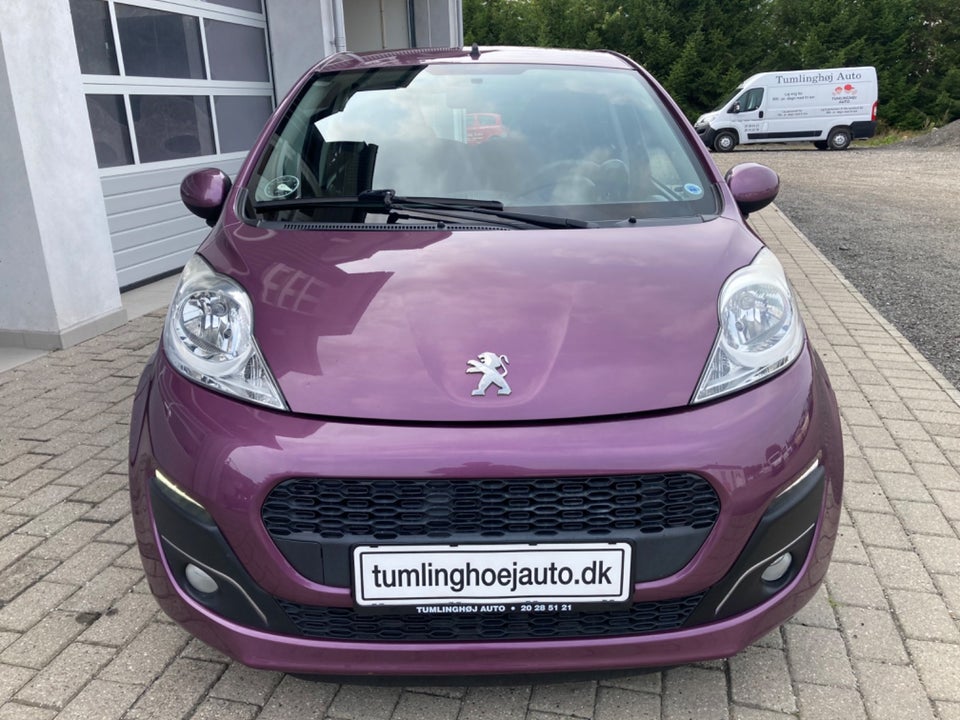 Peugeot 107 1,0 Champion Connect 5d