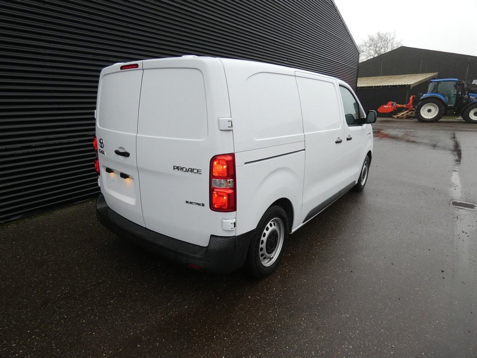 Toyota ProAce 75 Medium Comfort