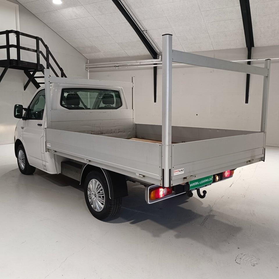 VW Transporter 2,0 TDi 150 Ladvogn kort 2d