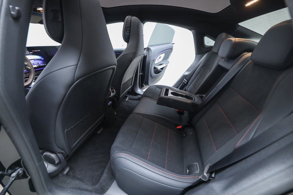 Mercedes CLA250+ EQ AMG Advance Plus 4d