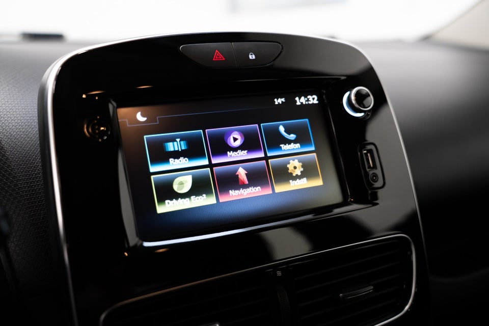 Renault Clio IV 0,9 TCe 90 Expression 5d