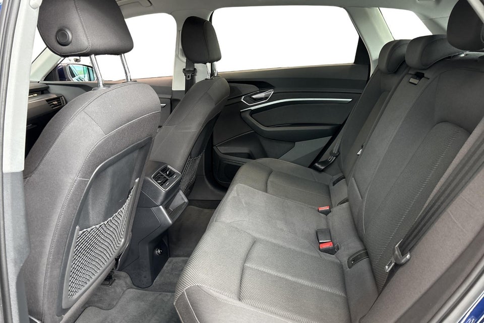 Audi e-tron 55 quattro 5d