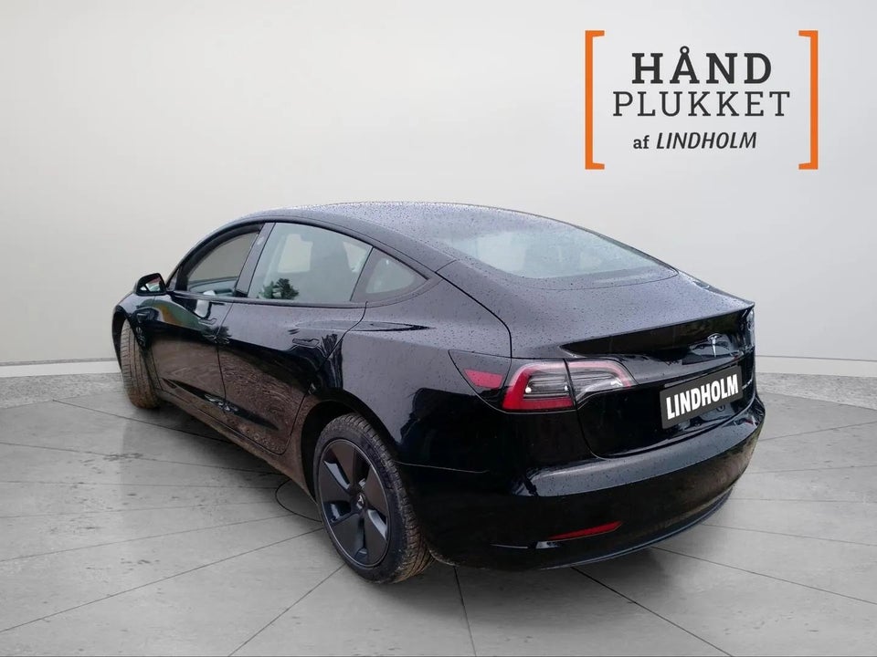 Tesla Model 3 Long Range AWD 4d