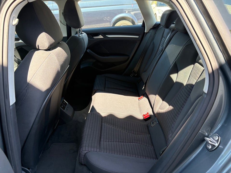 Audi A3 1,4 TFSi 150 Ambition Sportback 5d