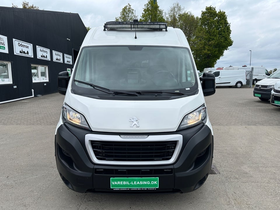 Peugeot Boxer 335 2,2 BlueHDi 165 L3H2 Premium